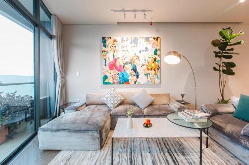 Two-Bedroom Deluxe Apartment image 2