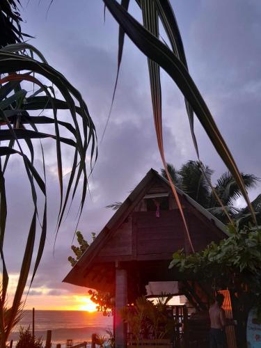 Fare pae tatahi in Mitirapa