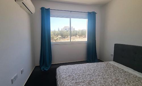 Melania Modern Apart with pool near CORAL BAY, Pafos, Peyia (photo 10)