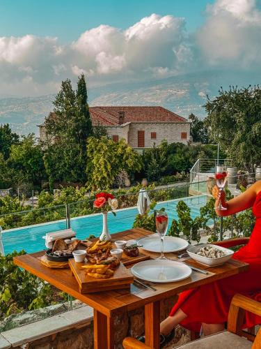 Ambiente nas Imediações, KCOR Hotels in Falougha