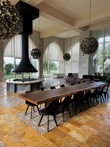 Restaurante, KCOR Hotels in Falougha