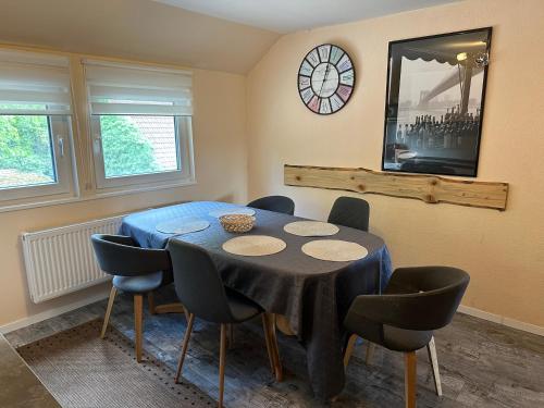 Große und helle 3 Zi Wohnung in Loßburg-Betzweiler, Schwarzwald in ลาร์/ชวาร์ซวาลด์