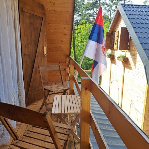 Vile Bliznakinje in วินชี