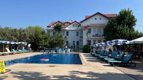Tugay Hotel - Tap to explore photos