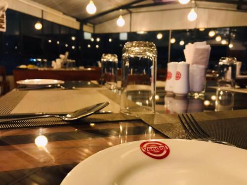 Vendol Lake Resort - Kandy in Kandy