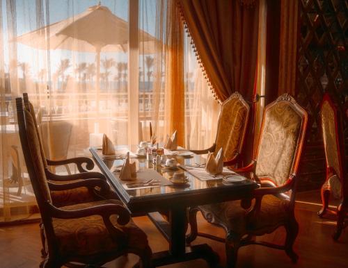 Palm Royale Resort - Soma Bay