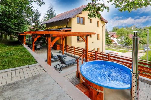 Cedrus Bran Boutique, Bran