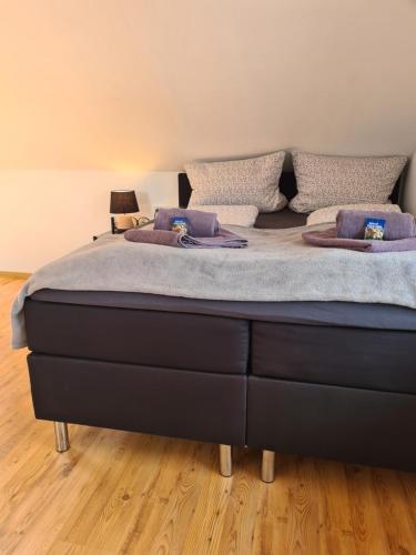 CASSEL LOFTS - Apartment, Boxspringbett, ruhige Lage, Kassel Nahe in Schauenburg
