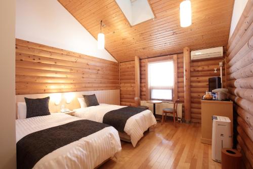 Small Twin Room