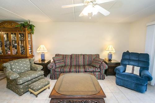 Oceanfront Haven Cozy & Close to History in St. Augustine, USA