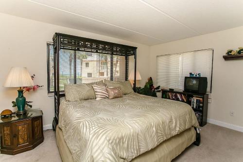 Oceanfront Haven Cozy & Close to History in St. Augustine, USA