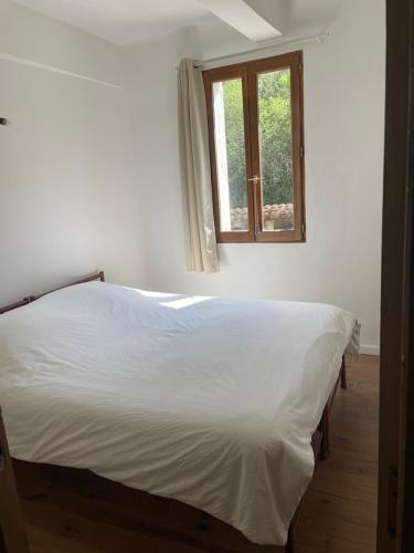 2 twin beds