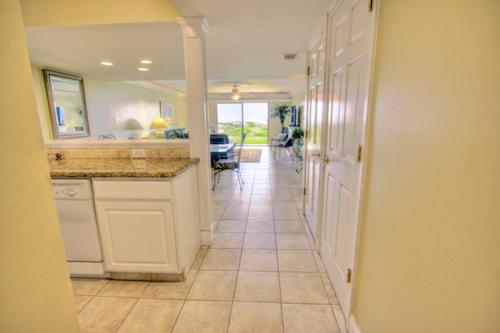 St Augustine Luxury Beach Condo Sea Haven 215 in St. Augustine, USA