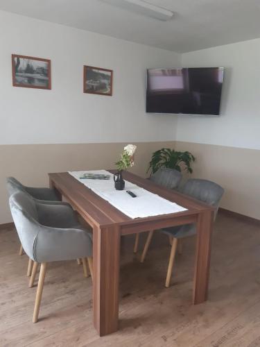 ノイハウゼン Ferienwohnung Kathlower Muhle 4つ星 シングルルーム 施設