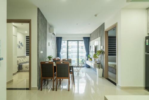 Two-Bedroom Apartment image 6