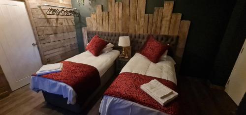 The Waterside Bar Rooms & Restaurant Room Type - Twin Room with Shower