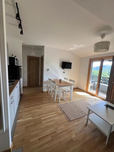 Lovely view & spa Zlatibor in Rasadnik