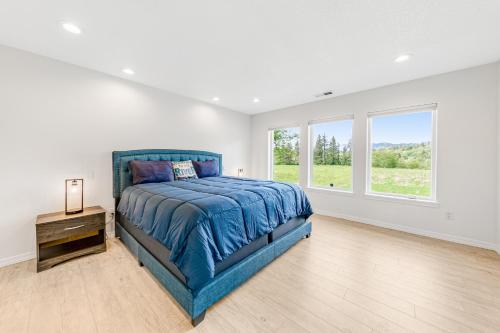 New Riverfront Luxury with acreage and great views in Tillamook