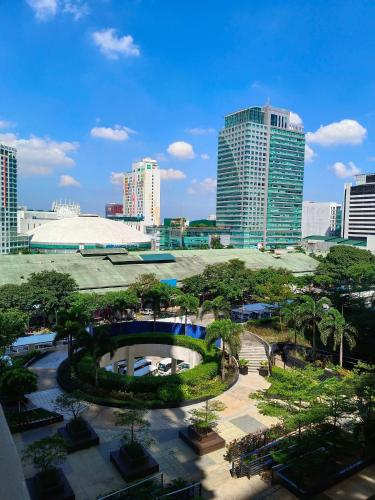 Manhattan Staycation, Manila