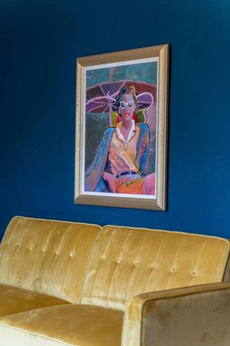 Colonial Coziness Sleeps 8, 2 mi to Broadway in Nashville, USA