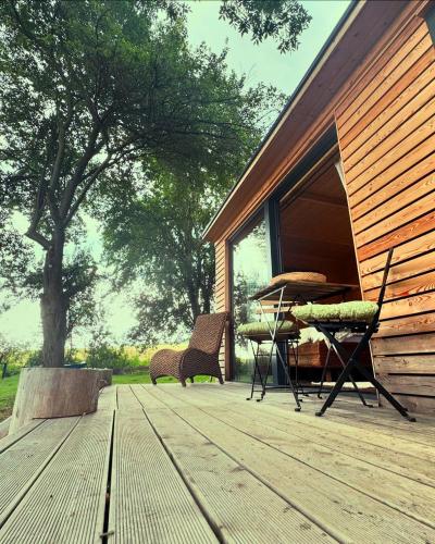 Balkons/terase, Tiny house - Schoulenka pod mirabelkami in Chlumec (South Bohemian)