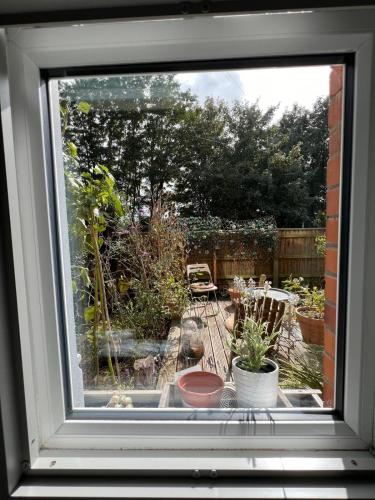 View, Bournemouth. Private Self Contained space. in Bournemouth Suburbs