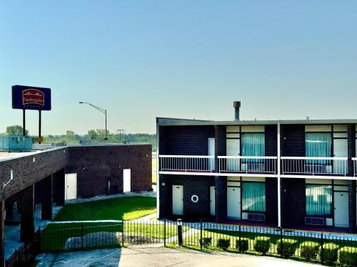 . FairBridge Inn Express Hiawatha