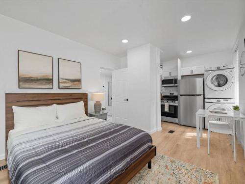 Shadyside, Central !2 Bright and Stylish Studio with Free Parking in Pittsburgh, USA