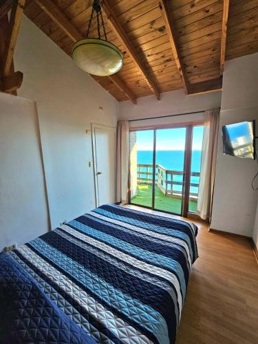 Two-Bedroom Apartment with Terrace and Sea View