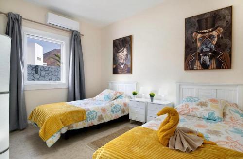 VILLA CASA ATILANA LUXE con piscina climatizada privada,aire acondicionado,terraza privada e independiente,wi-fi 4