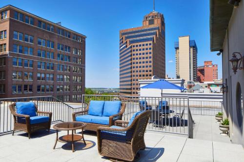 SpringHill Suites Memphis Downtown SpringHill Suites Memphis Downtown