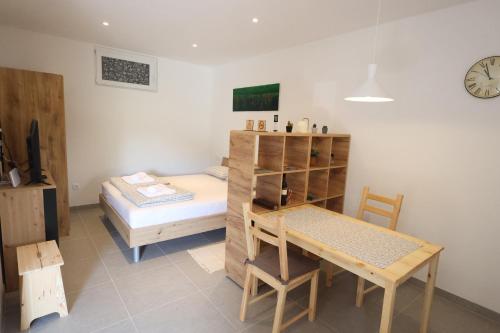 Studio Pr' Oreharjo in Krnica