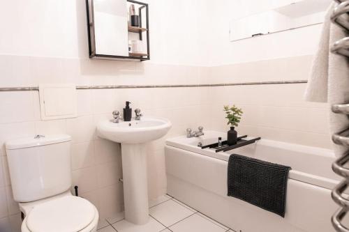 Manchester City Centre Apartment, Free Parking, Sleeps 6, Smart TVs, Long Term Disc, Manchester (fotografie 2)