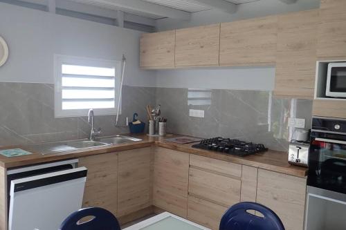кухня, Tikazbleue 2024 Maison entière chez l'habitant (Tikazbleue 2024 Maison entiere chez l'habitant) in Plessis-Nogent