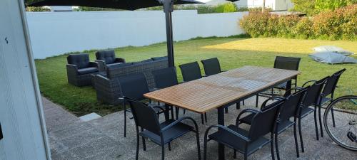 設施, Casa de praia familiar 4 quartos e jardim in 埃斯波森德