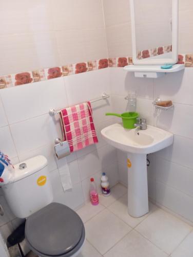 kopalnica, appartement propre et calme avec wifi in Mghogha