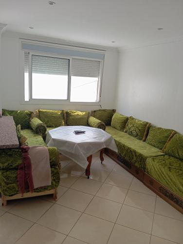 Oprema, appartement propre et calme avec wifi in Mghogha