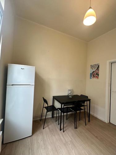 Authentique appartement, Brussels (photo 6)