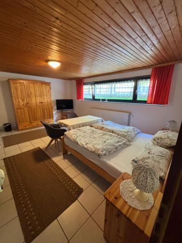 Pension Ernst im Herzen des Pfälzerwaldes mit Küche (Pension Ernst im Herzen des Pfalzerwaldes mit Kuche) in Elmstein
