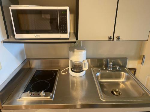 August Lodge Cooperstown - image 2