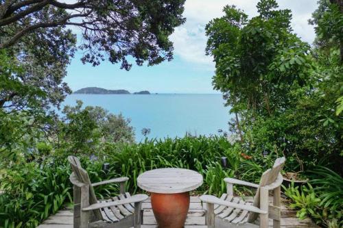 . Big Tomato - Paradise in Papa Aroha, Coromandel