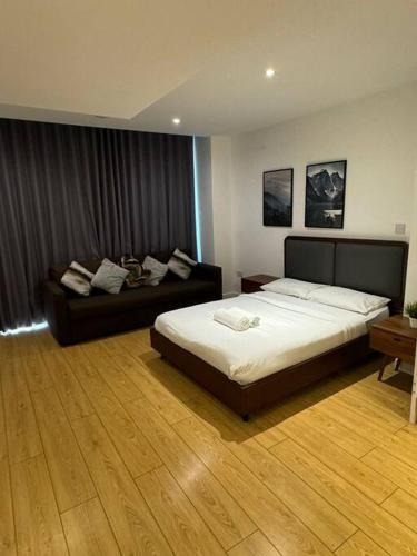 Piccadilly Living 1 BR Flat in London VR11 1