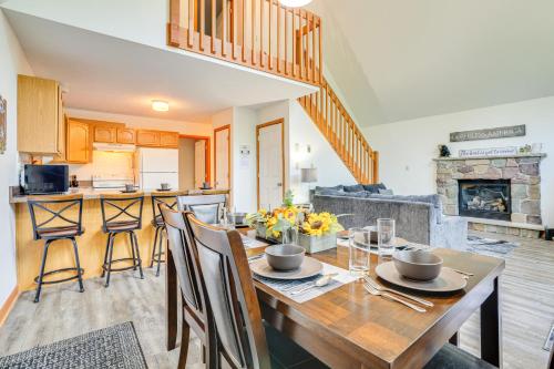 Family Home with Private Hot Tub in Arrowhead Lake! in Pocono Lake, USA