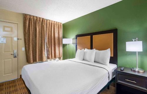 Extended Stay America Suites - Tampa - North Airport - image 11