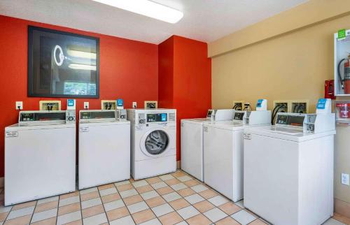 Extended Stay America Select Suites - Tampa - North Airport - 숙소 외관