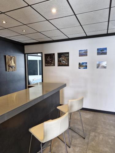 Pub/salon, Chill 12 Guest House in Lanzarote