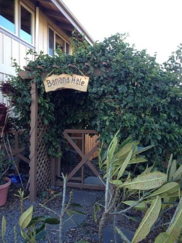 Garden Oasis at Banana Hale Studio in Waimea (HI)