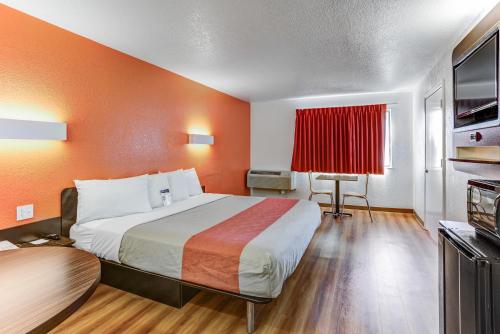 Motel 6-Portland, OR - Tigard West