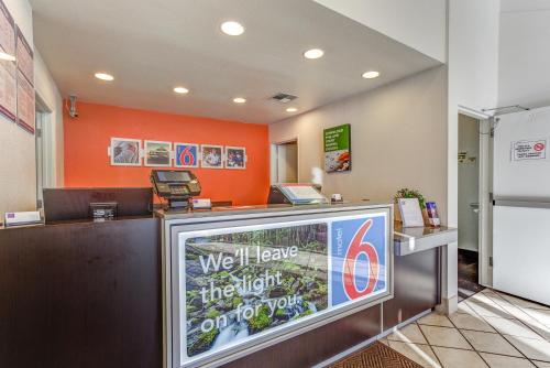 Motel 6-Portland, OR - Tigard West - Photo 7 of 64