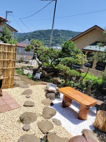 Garden, 古民家おばあちゃん家Grandma's HouseYugawaraHakoneAtami in Yugawara